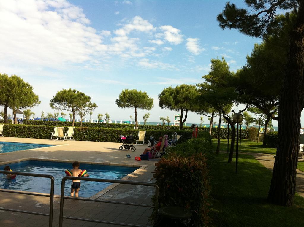 Residence Garden -Walterigato Apartments Solo Per Famiglie Lido di Jesolo Exterior photo